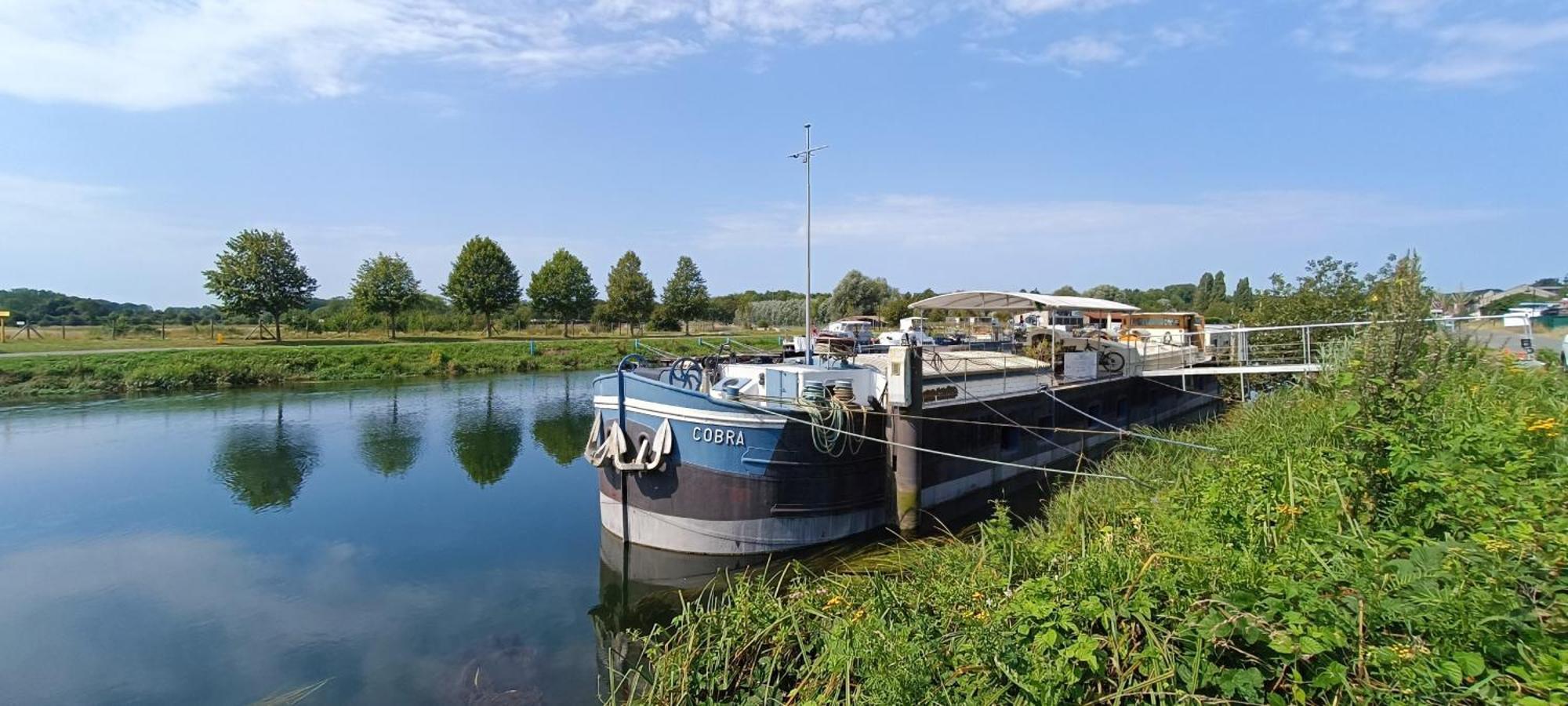 Odyssee Gite Sur Peniche Saint-Valery-sur-Somme Exterior photo