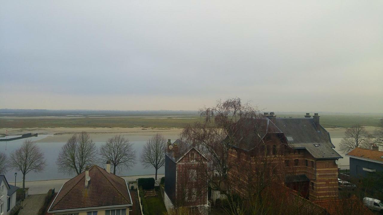 Odyssee Gite Sur Peniche Saint-Valery-sur-Somme Exterior photo